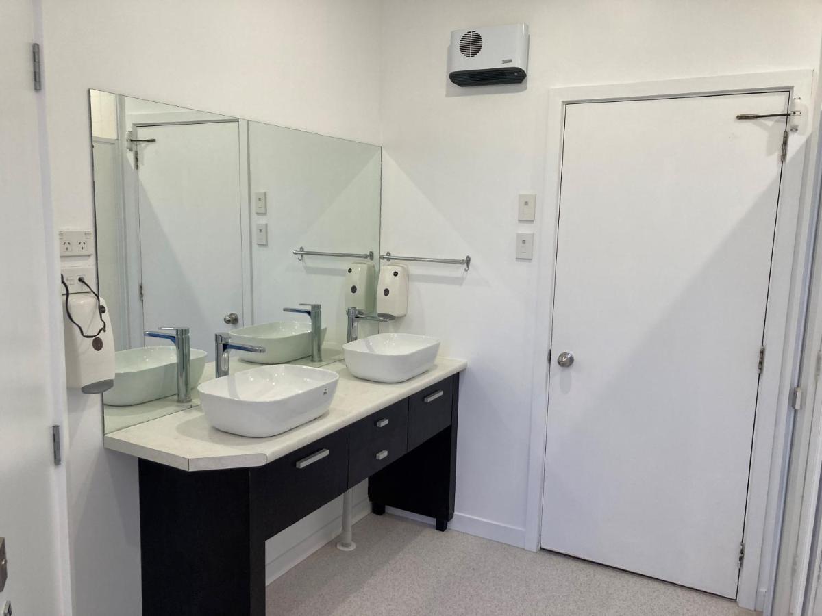 Mountain View Backpackers Hostel Wanaka Buitenkant foto