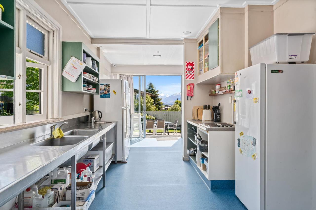 Mountain View Backpackers Hostel Wanaka Buitenkant foto
