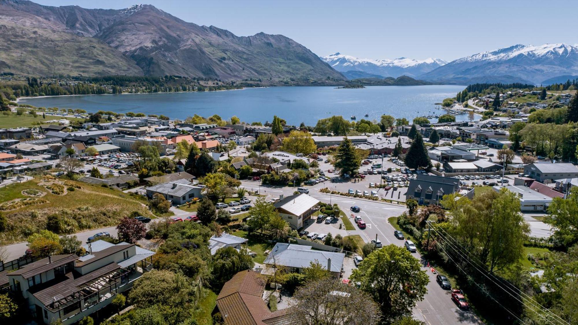 Mountain View Backpackers Hostel Wanaka Buitenkant foto