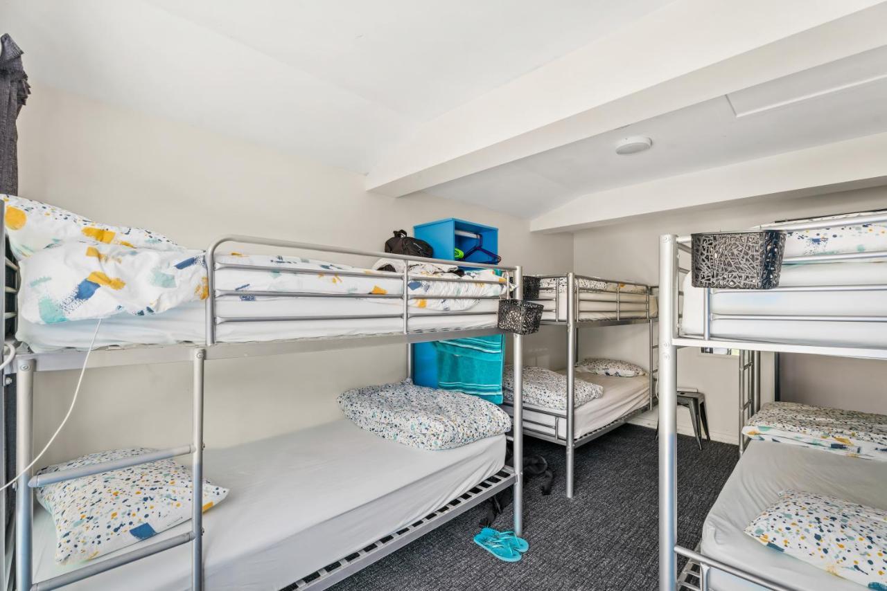 Mountain View Backpackers Hostel Wanaka Buitenkant foto