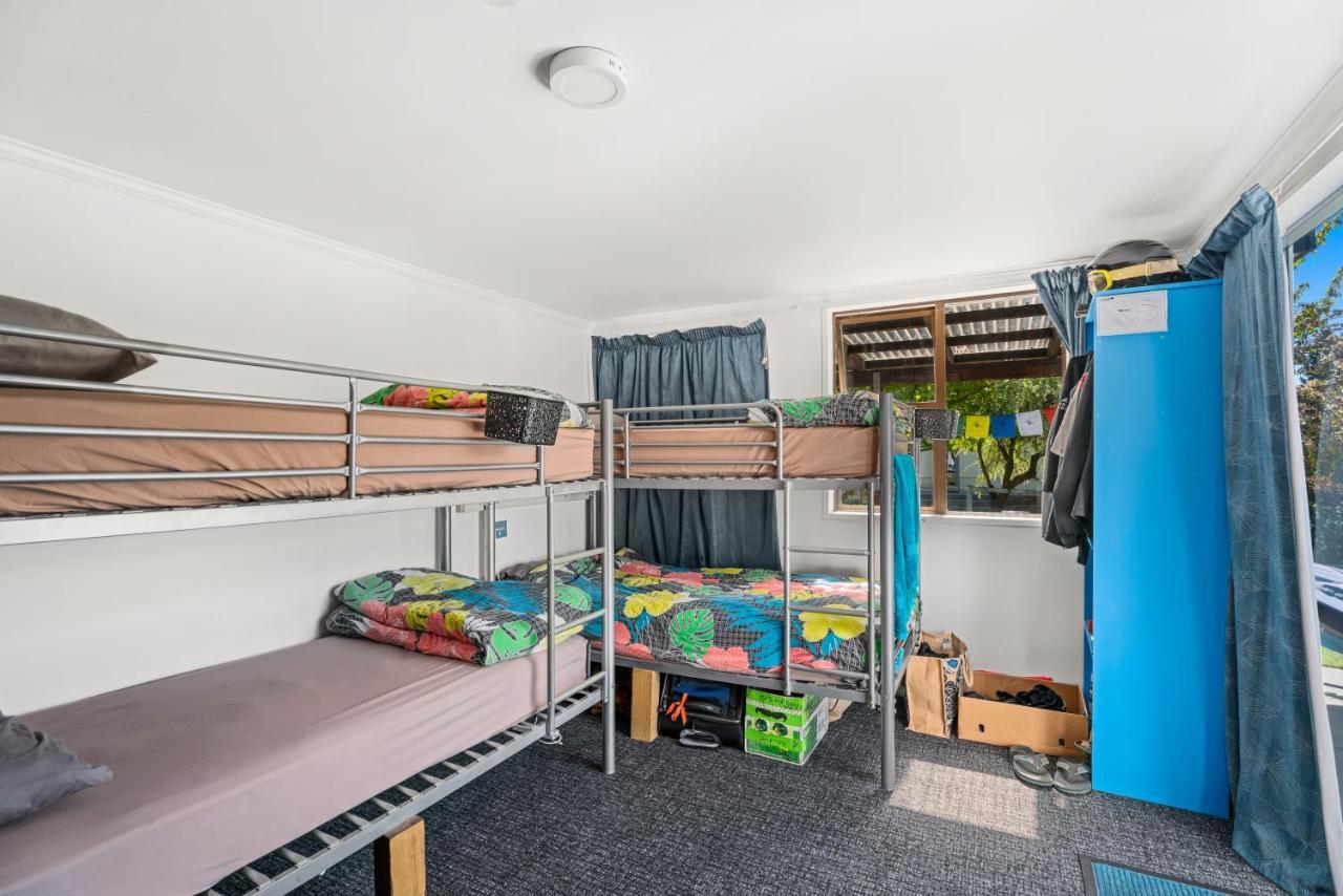 Mountain View Backpackers Hostel Wanaka Buitenkant foto
