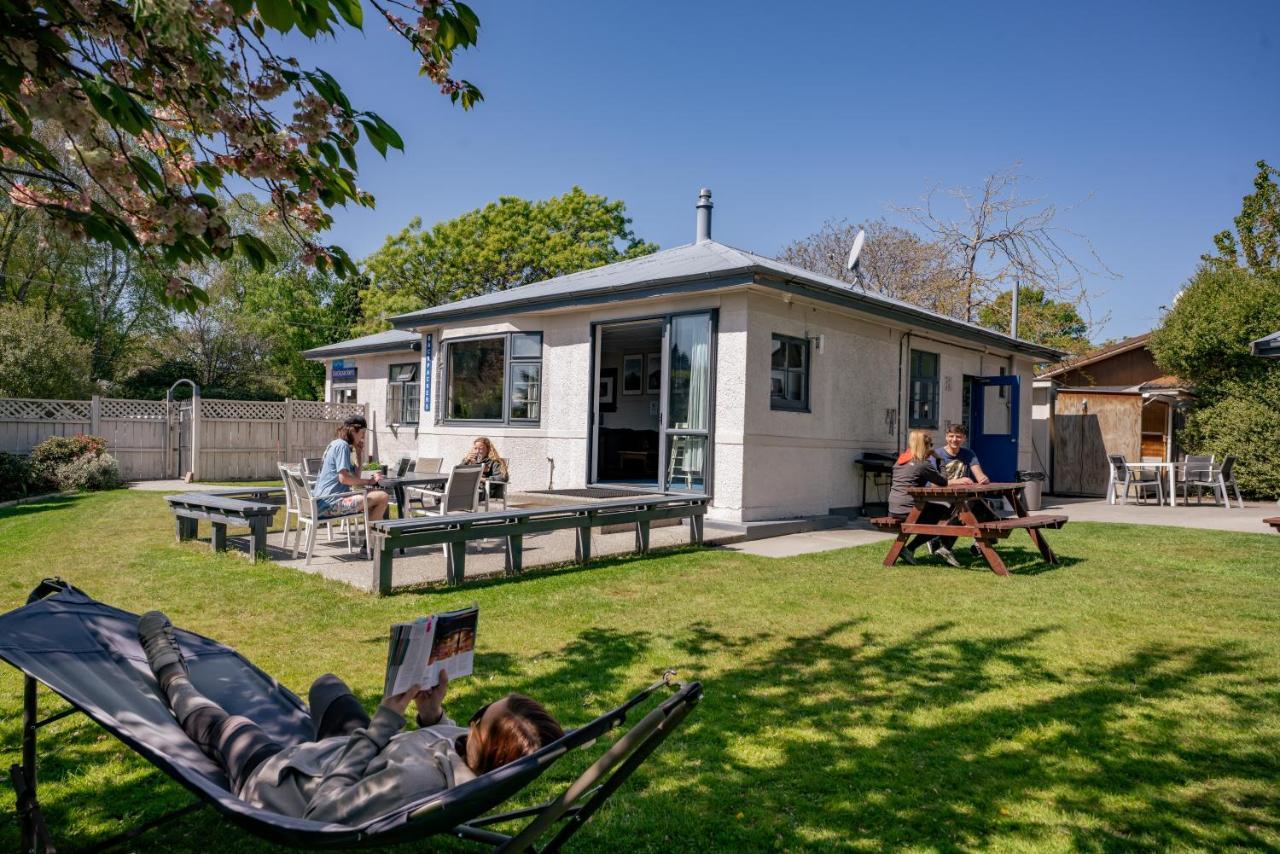 Mountain View Backpackers Hostel Wanaka Buitenkant foto
