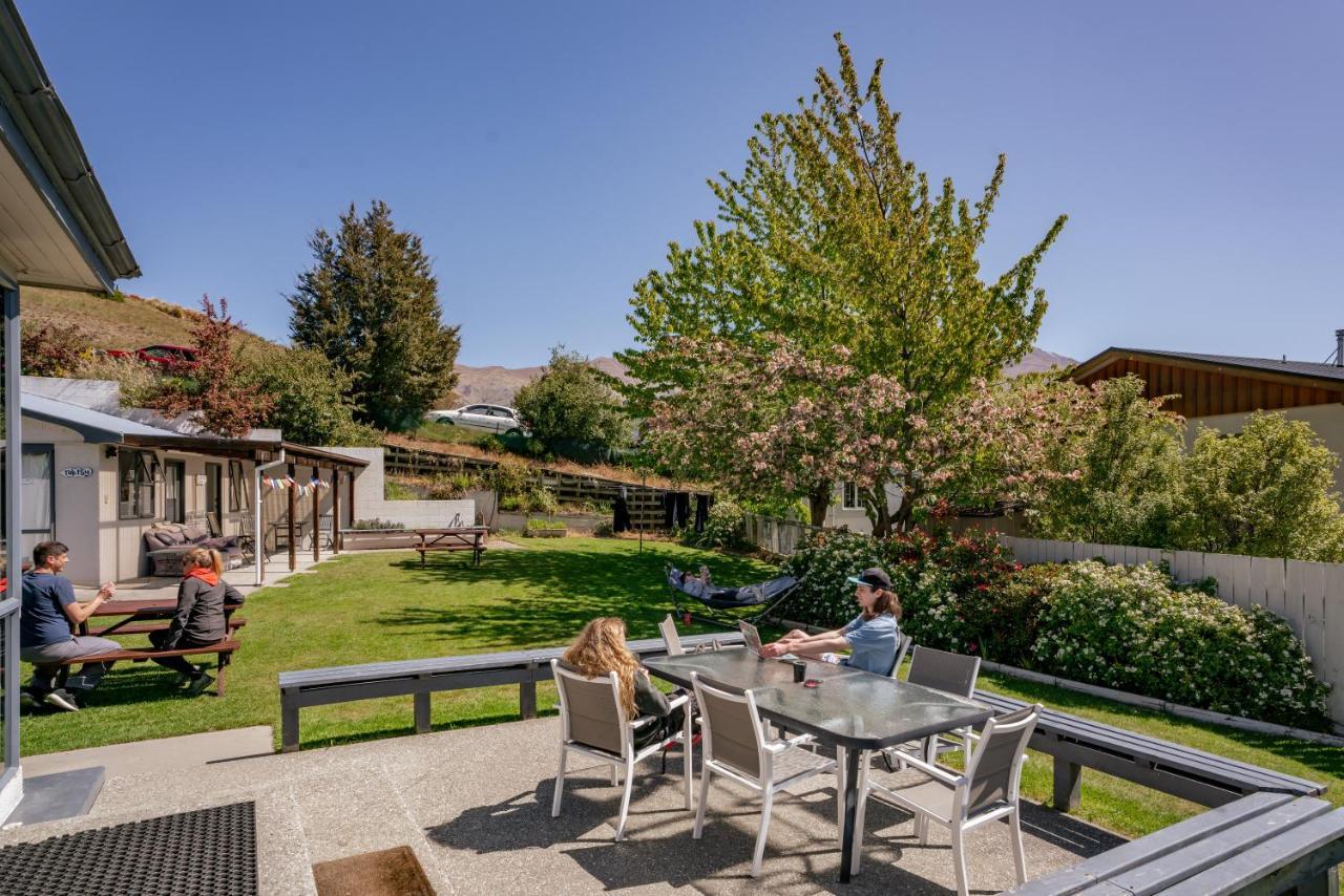 Mountain View Backpackers Hostel Wanaka Buitenkant foto